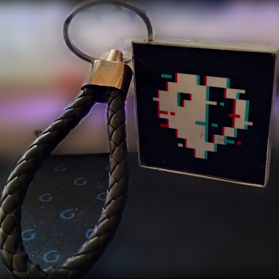 Glitched Heart Minecraft ключодържател